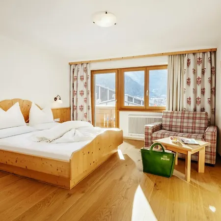 Hotel Jägerhof Zams